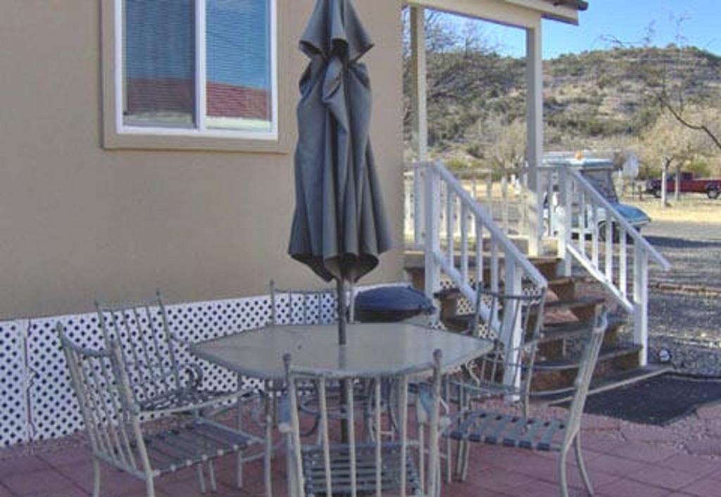 Verde Valley Studio Park Model Cabin 16 Cottonwood Exterior foto